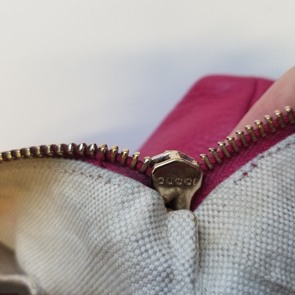 Preloved Authentic Gucci Pebble Bag - Picture 9 of 11